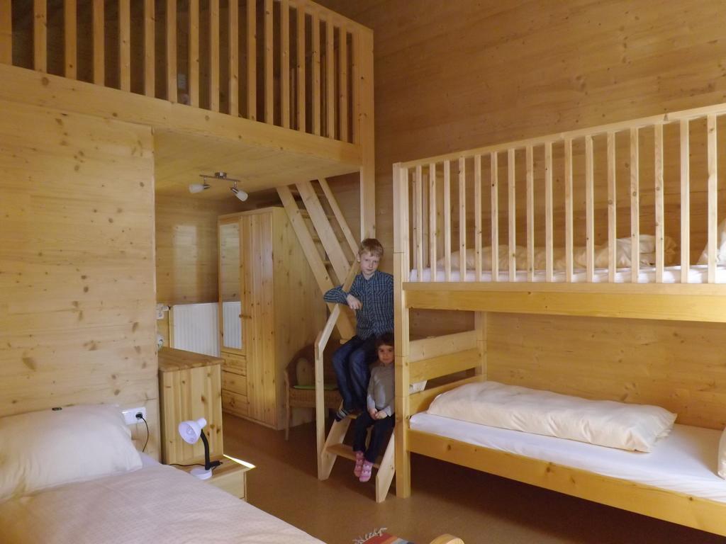 Feriendorf Am Hahnenkamm Reutte Ruang foto